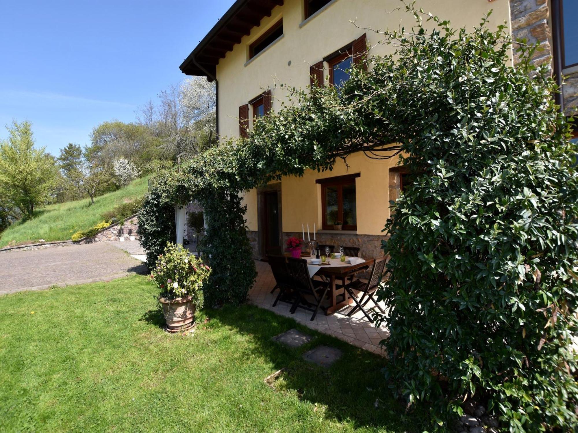 Villa In Pisogne With Pool Garden And Lake View Bagian luar foto