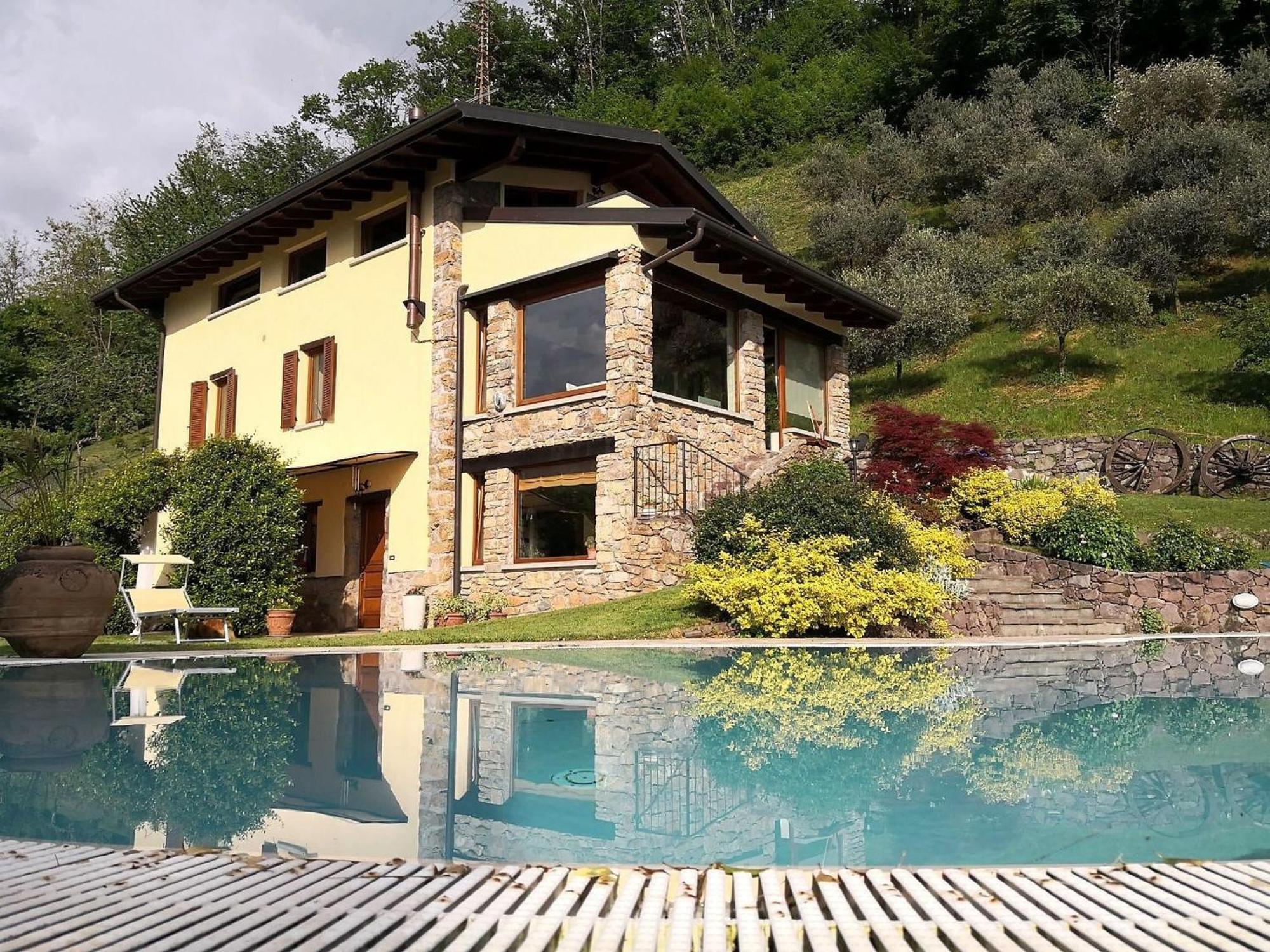 Villa In Pisogne With Pool Garden And Lake View Bagian luar foto
