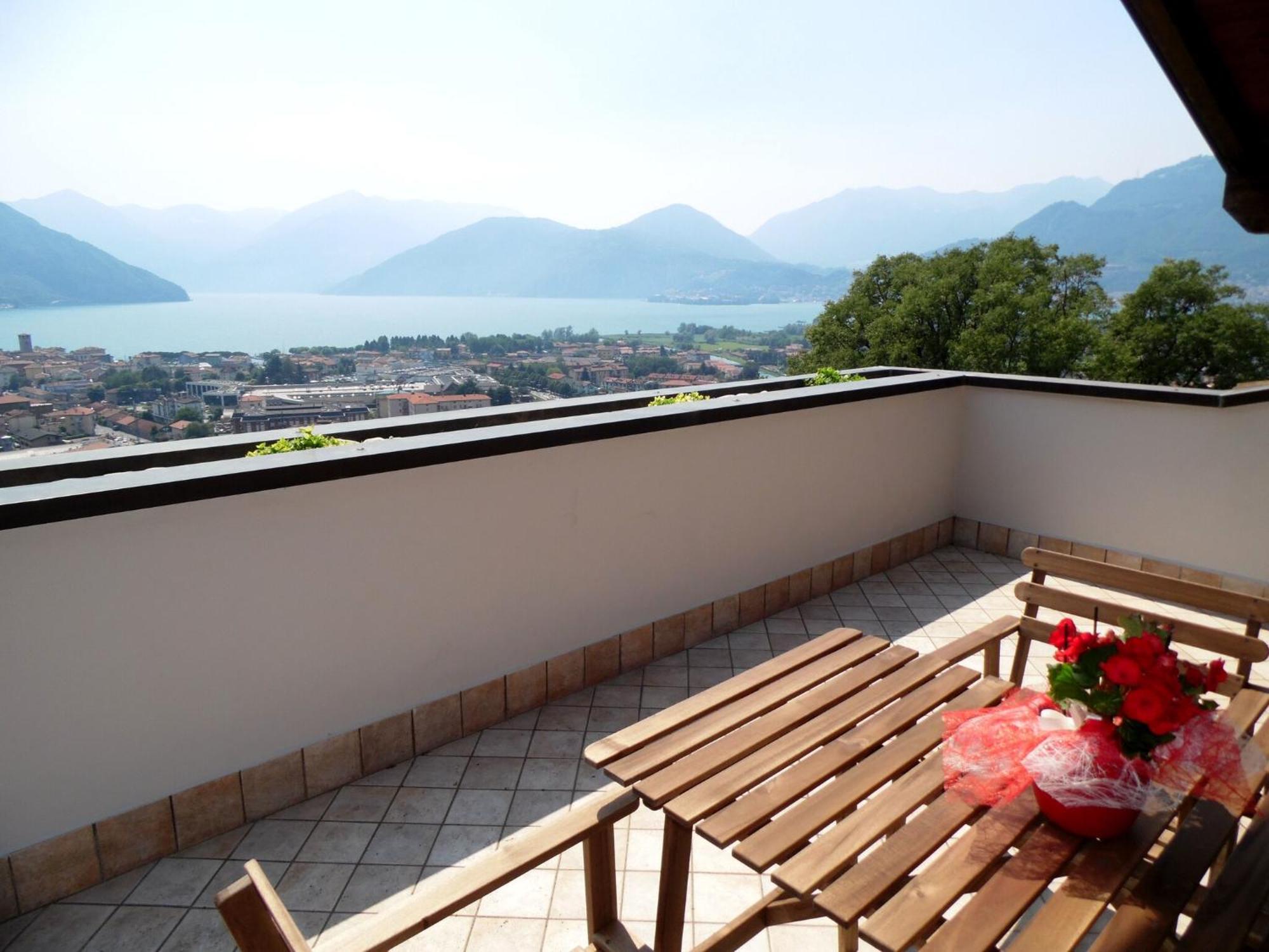 Villa In Pisogne With Pool Garden And Lake View Bagian luar foto